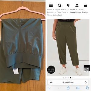 Torrid Size 2 Happy Camper Active Pants
